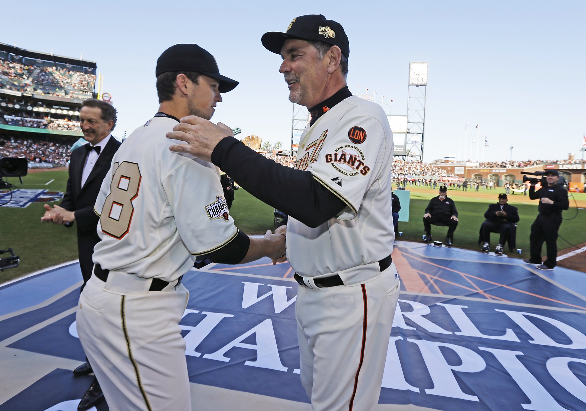 Giants receive 2014 World Series championship rings 