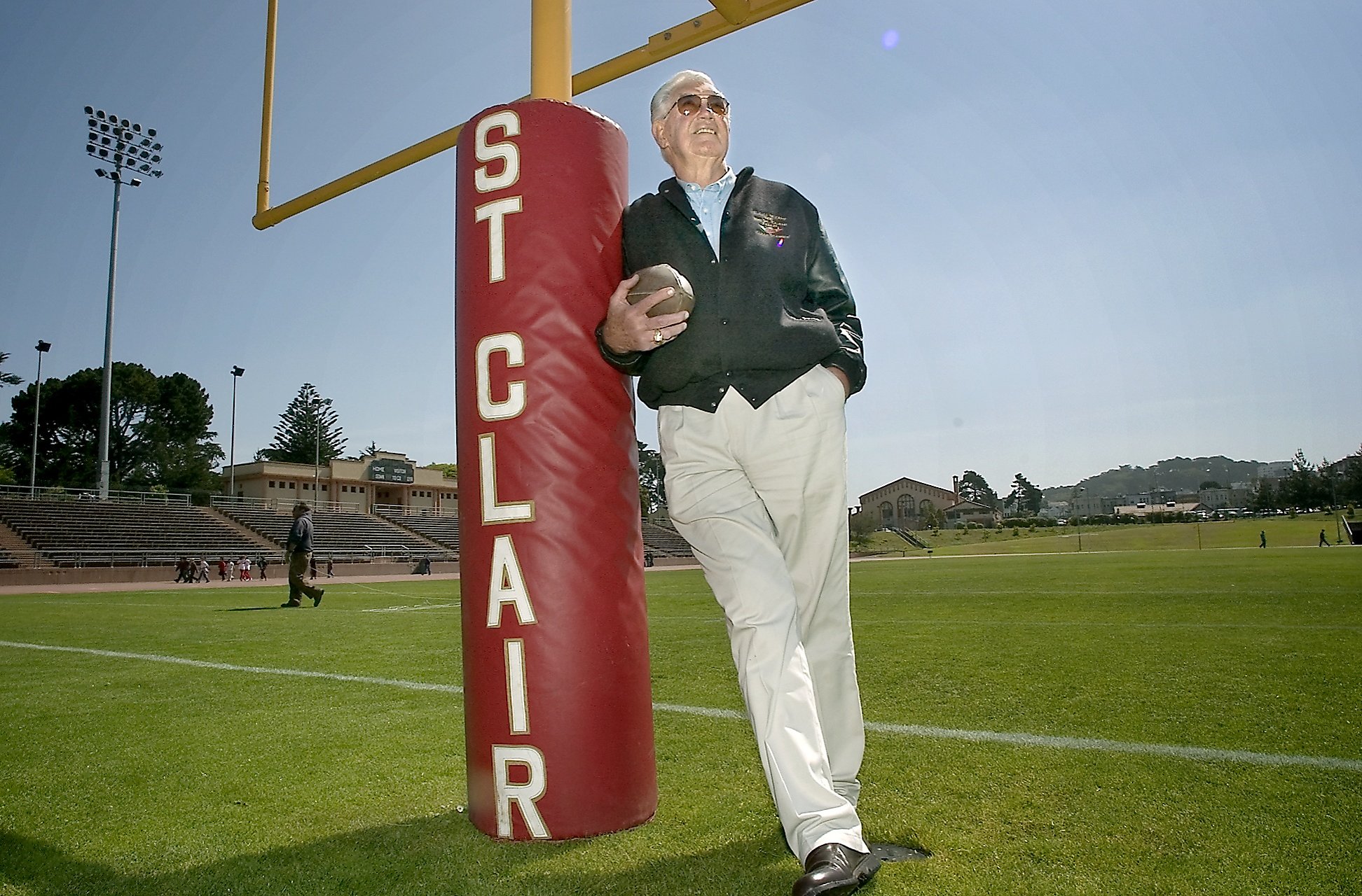 Bob St. Clair, Hall of Fame 49ers lineman, dies at 84