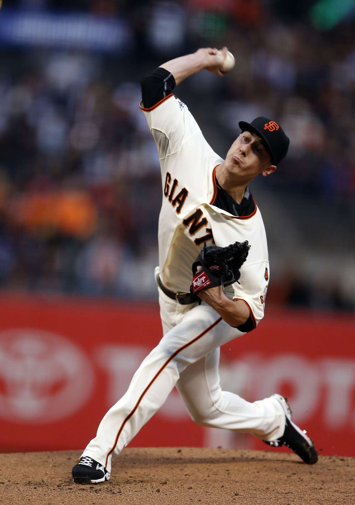 San Francisco Giants' Tim Lincecum delivers in 1st inning against Los Angeles Dodgers during MLB game at AT&T Park in San Francisco, Calif., on Tuesday, April 21, 2015.