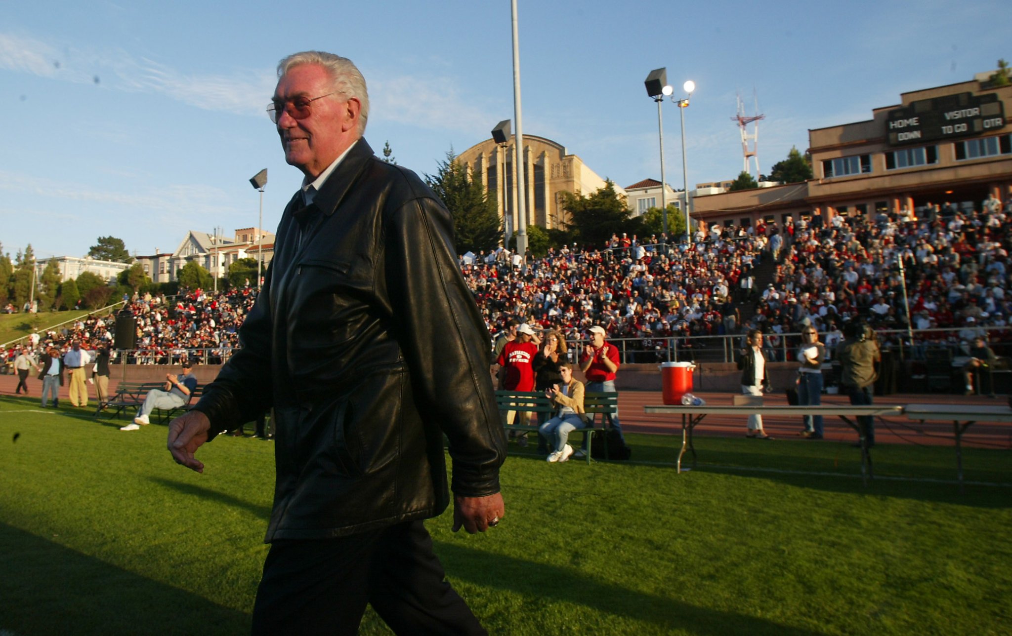 49ers hall-of-fame tackle Bob St. Clair dead at 84