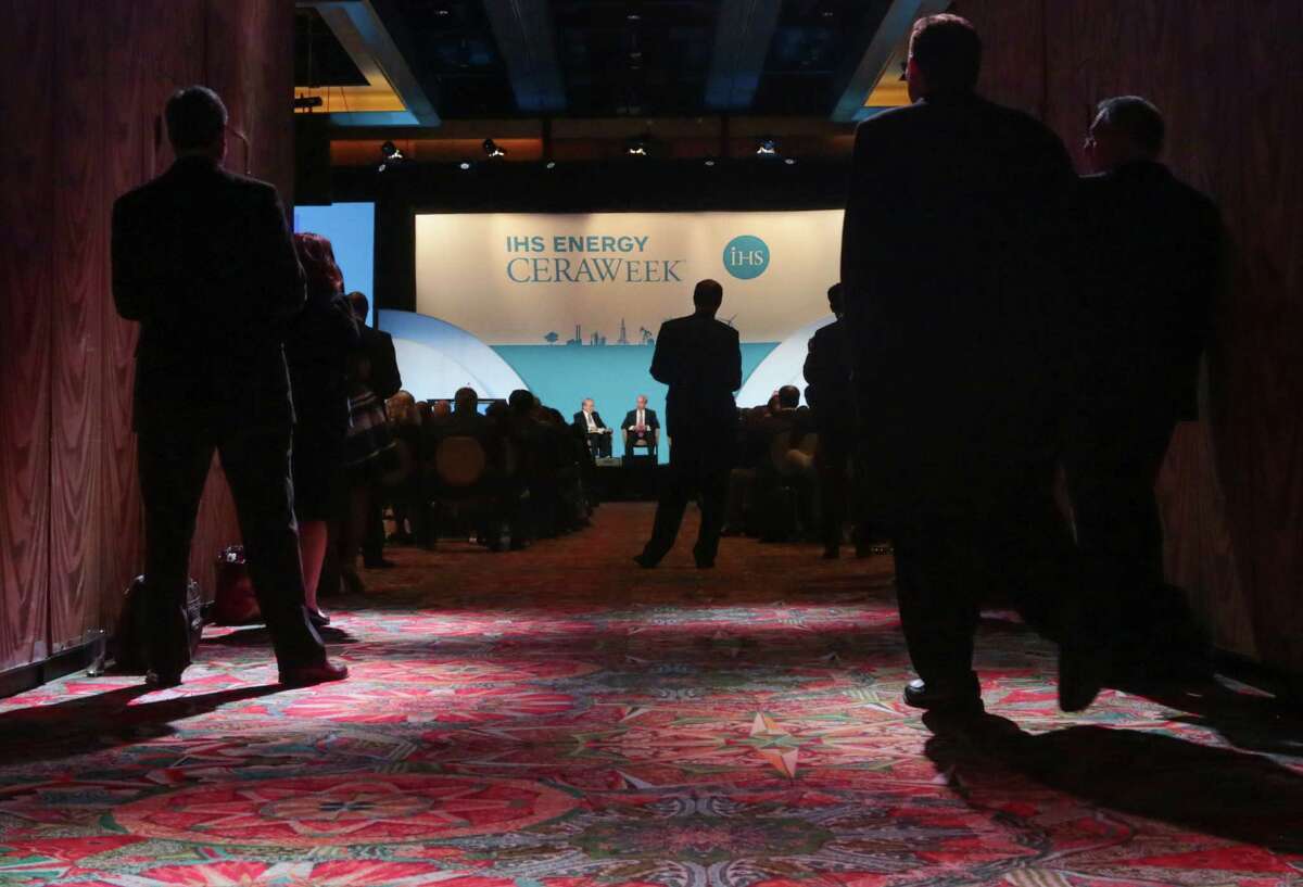 It was standing room only for an IHS Enery CERAWeek panel that featured three energy executives discussing shale oil. ﻿