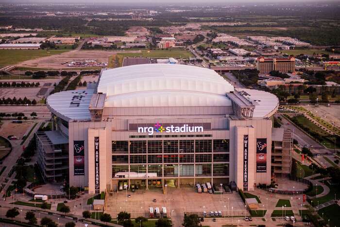 Rockets hosting 'Dinner's On Us' food giveaway outside Toyota Center