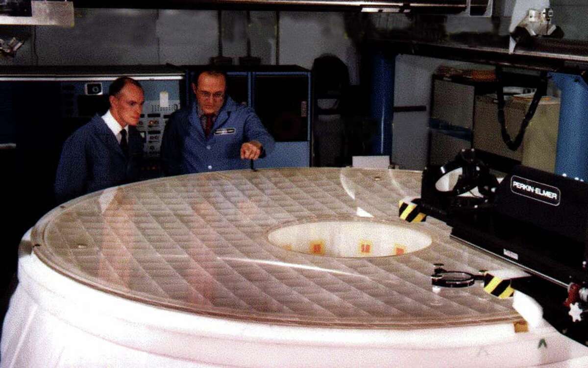 Former Danbury workers still proud of Hubble telescope's launch 25