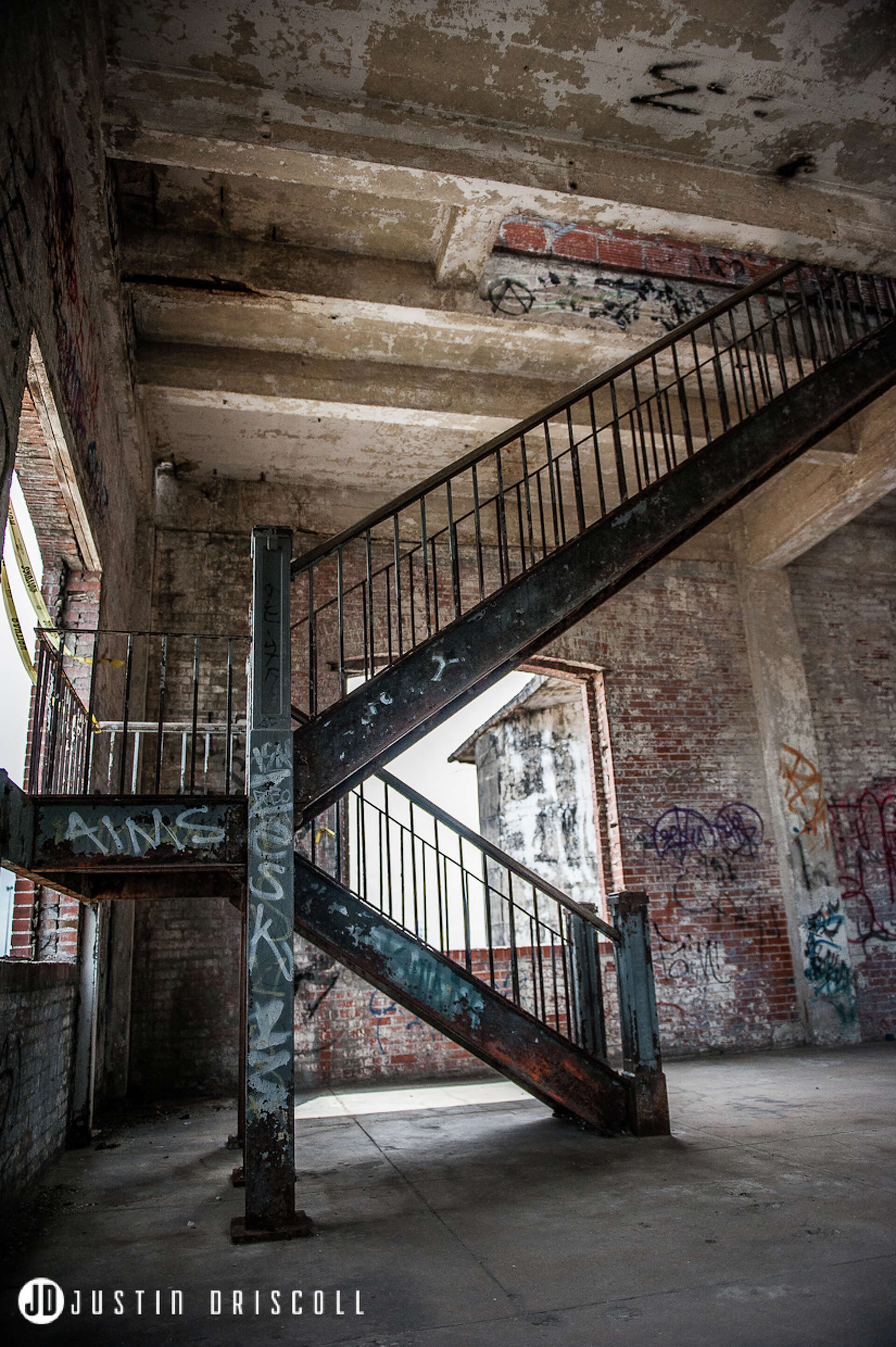 Unseen police photos show deterioration of long-abandoned Old Mercy Hospital  in Laredo, image size:1920x2886
