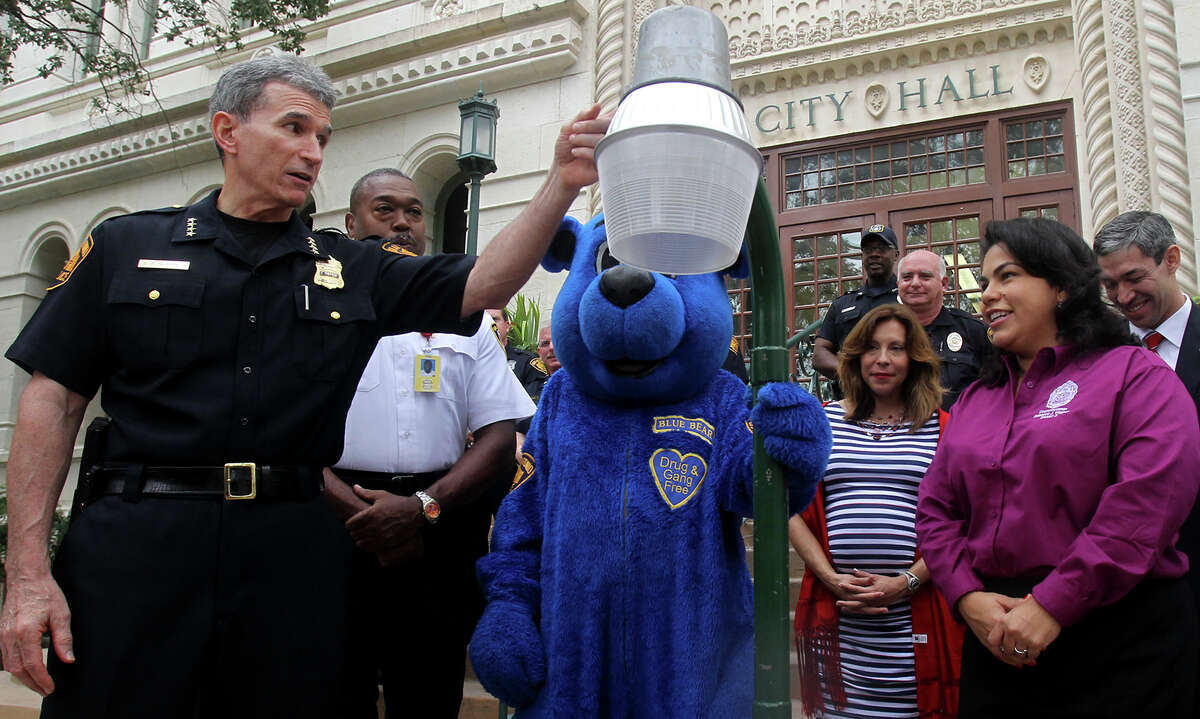 Former Police Chief William McManus launches National Night Out in front of City Hall in 2013. A reader suggests people should focus on the good that police officers do.