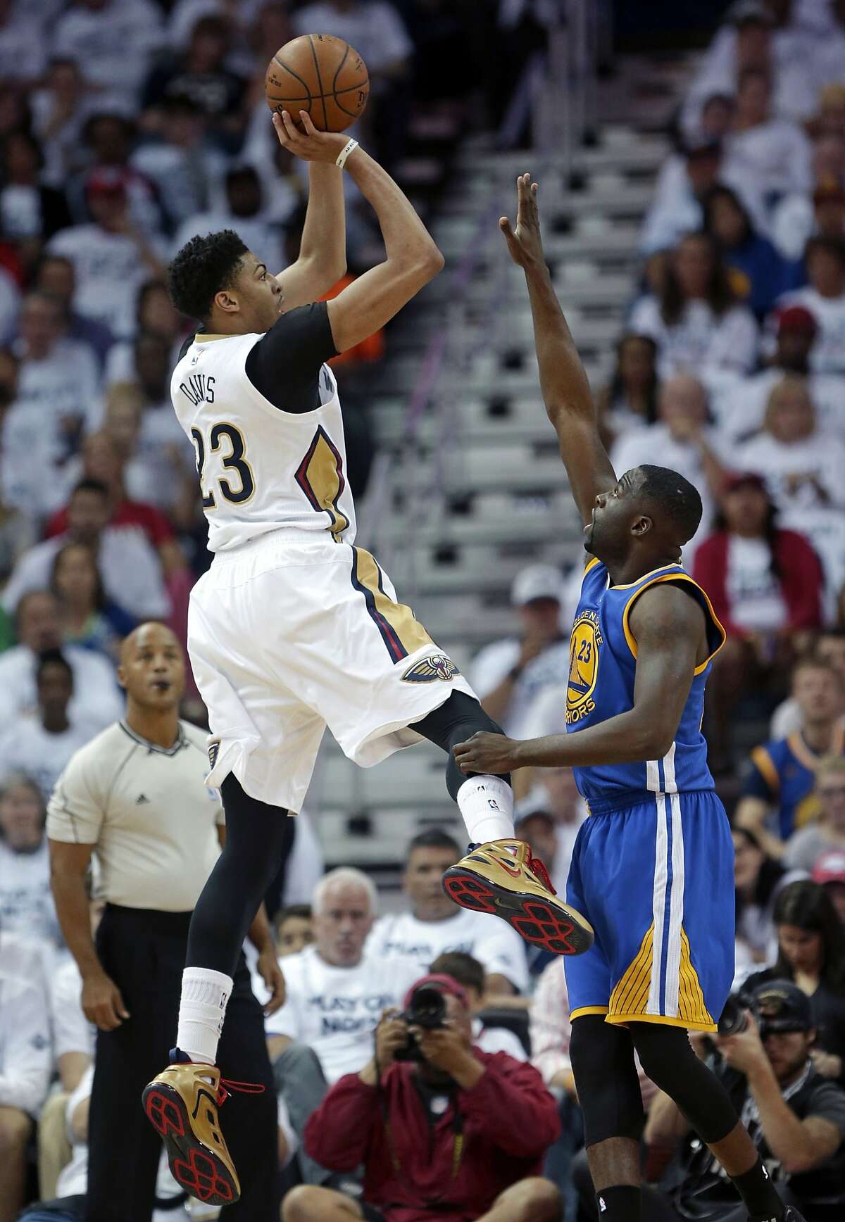 Warriors complete sweep in New Orleans