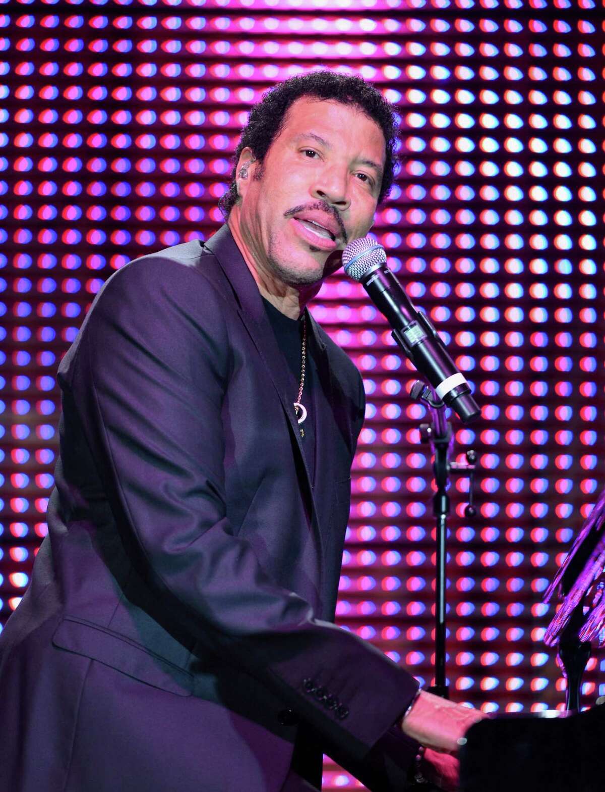 Lionel Richie to headline Tobin gala concert