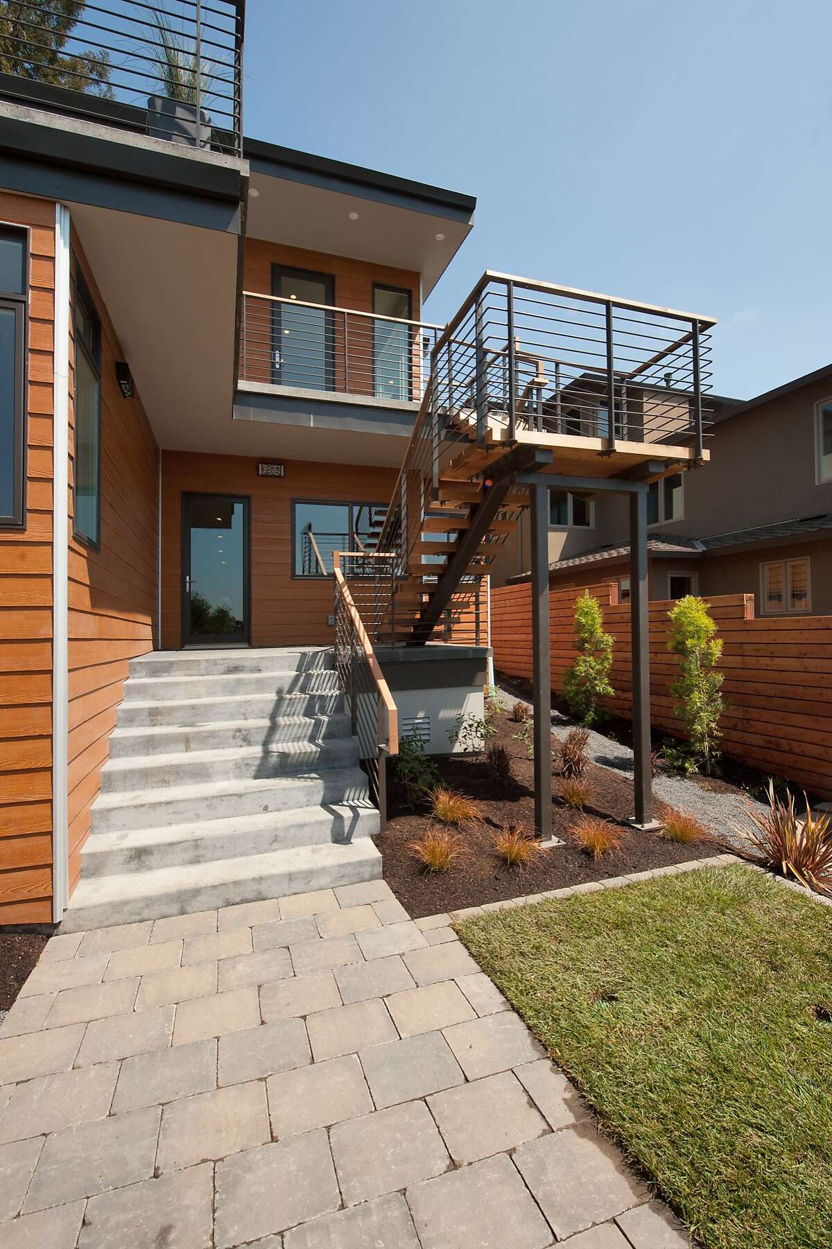 Berkeley contractor capitalizes on 'rare opportunity’ in Oakland Hills