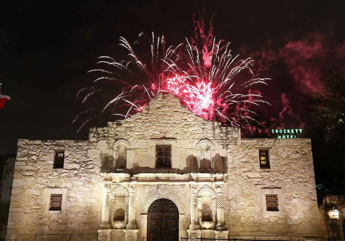 Fireworks explode behind the Alamo during the Fiesta Fiesta at the Alamo event, the official opening of Fiesta Thursday April, 16, 2015.