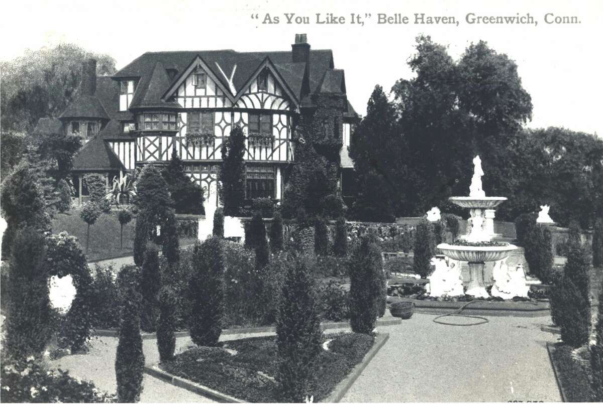 The cost of buying behind Belle Haven's gates