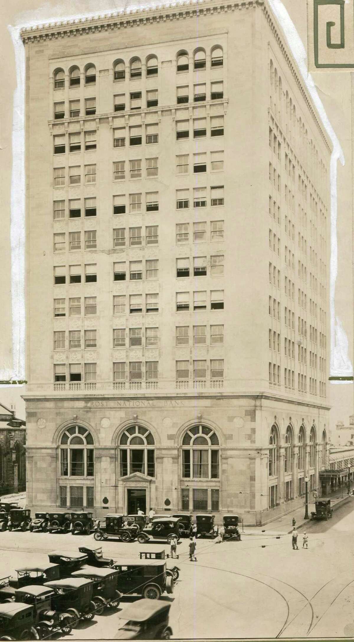 Bandits and a blaze alight the history of San Antonio's Frost Bank