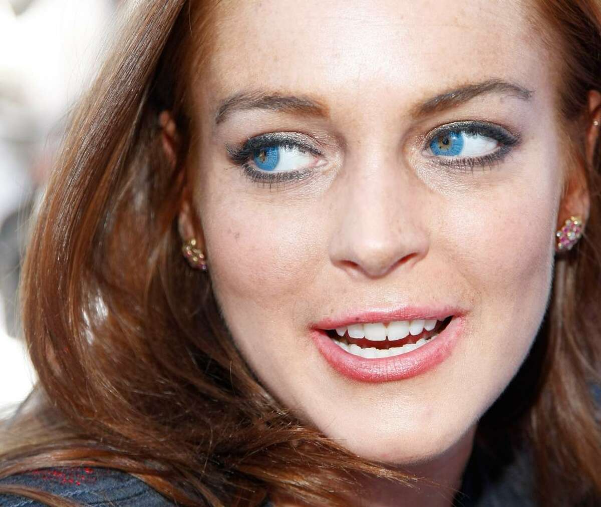 Lindsay Lohan Sues Over Tv Ad