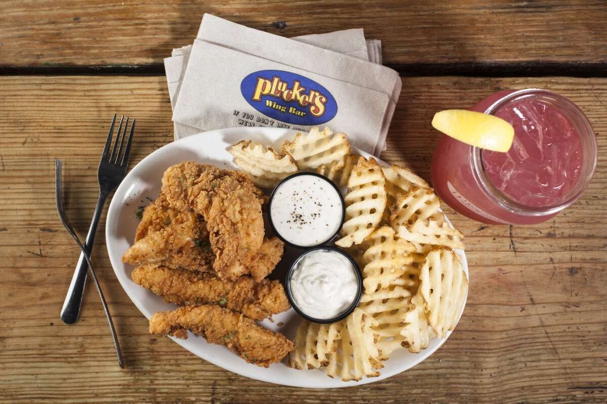Popular Austinbased wings bar Pluckers to expand in Houston