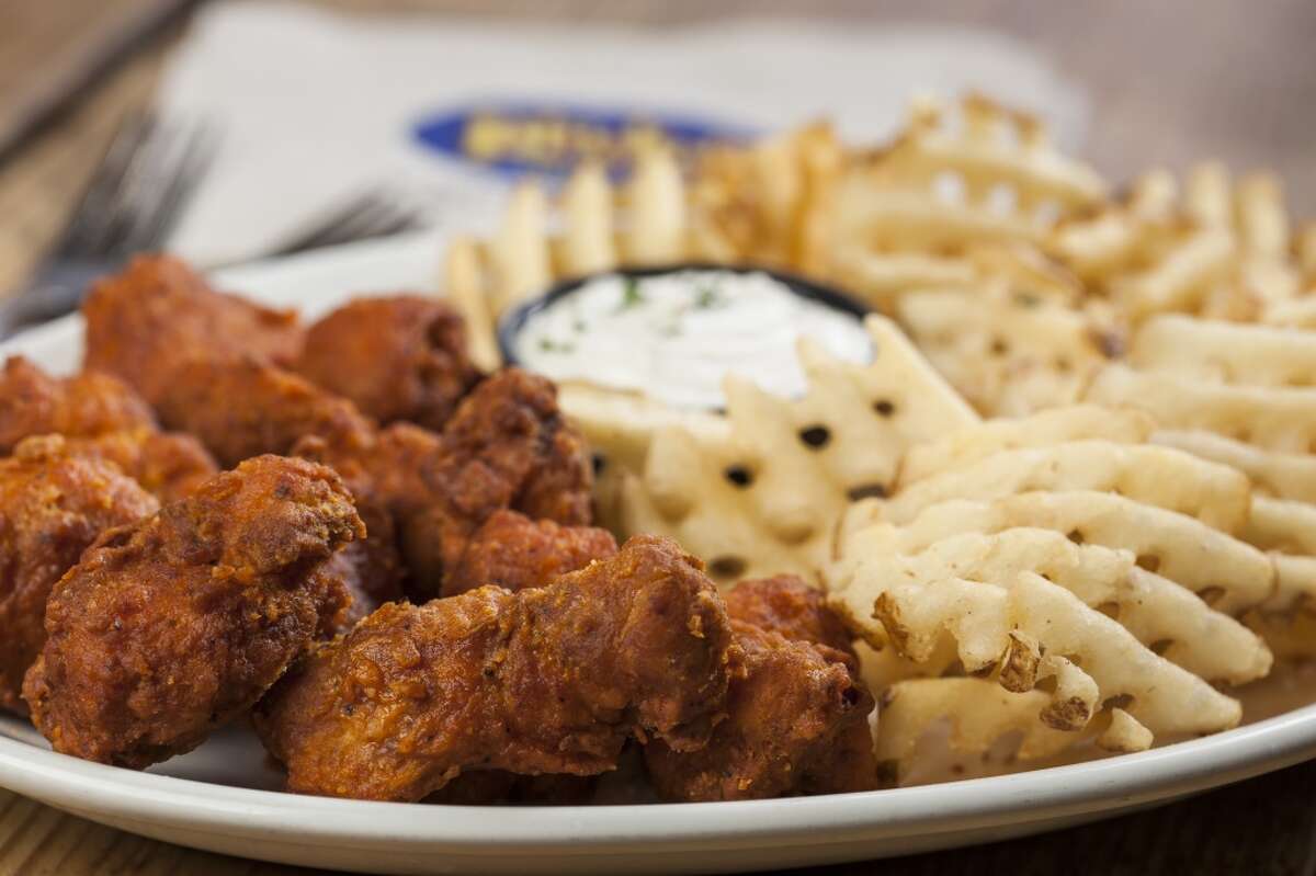 Popular Austinbased wings bar Pluckers to expand in Houston
