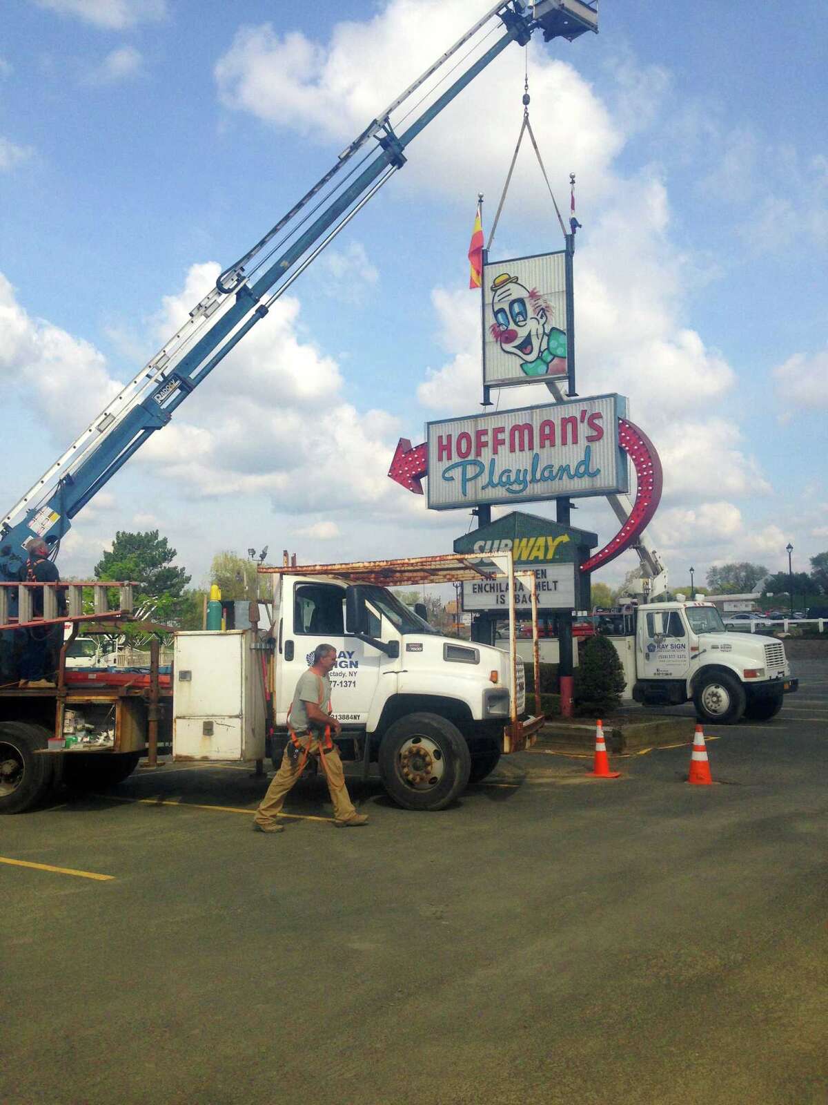Hoffman's Playland sign moving to Huck Finn's in Albany
