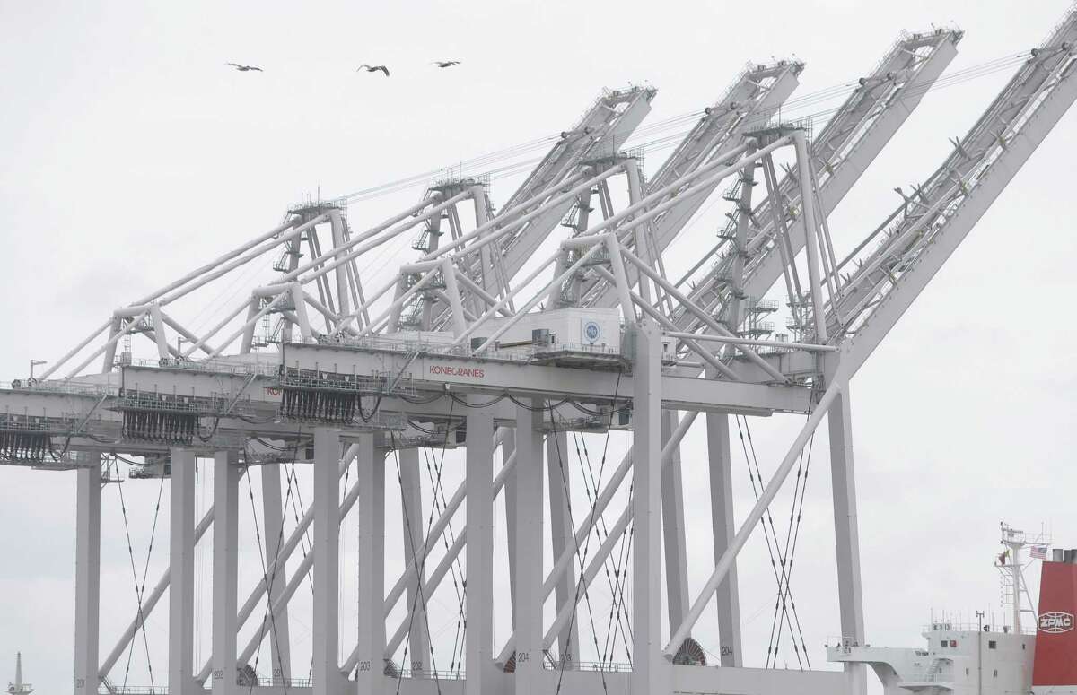 Mammoth cranes signify new era for Port of Houston