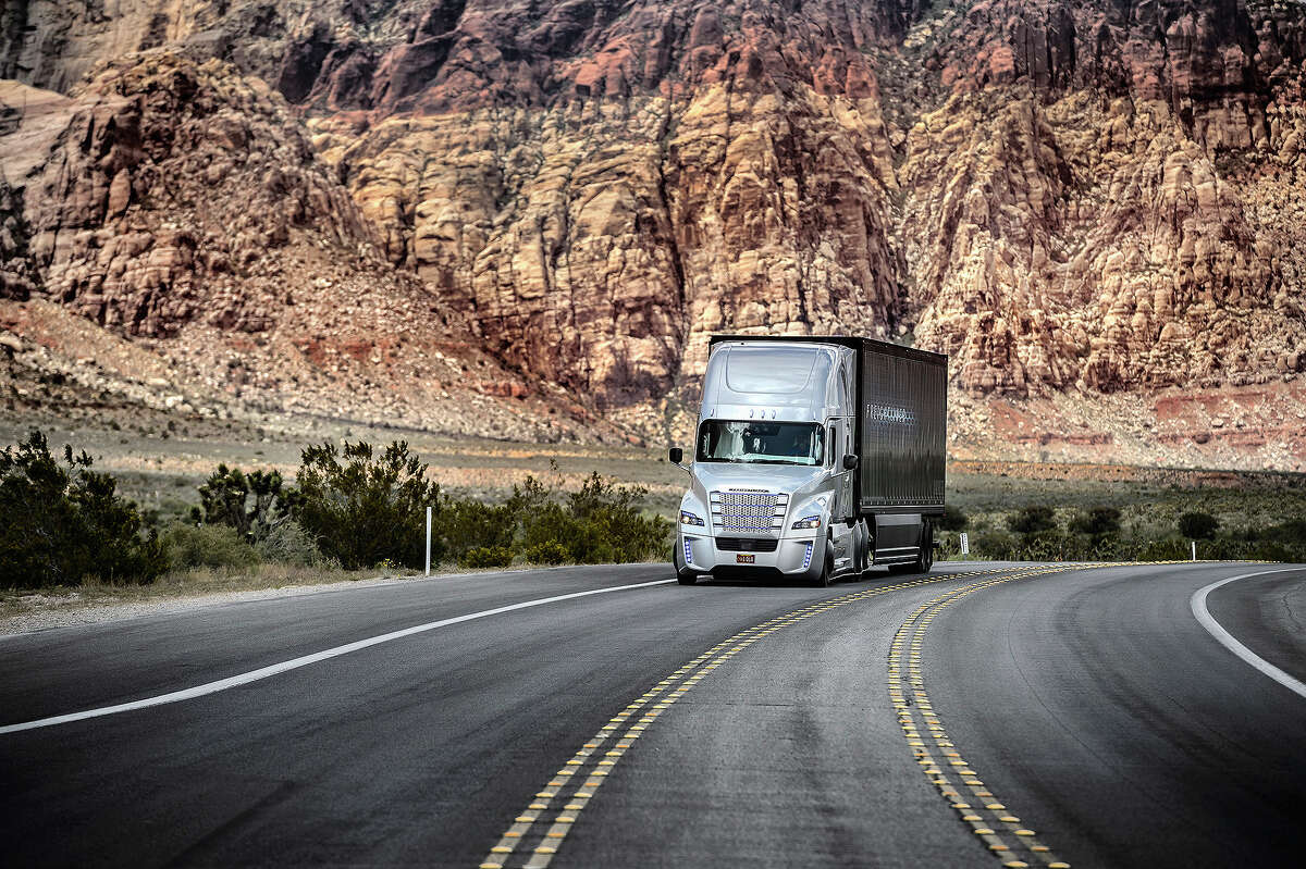 freightliner inspiration truck