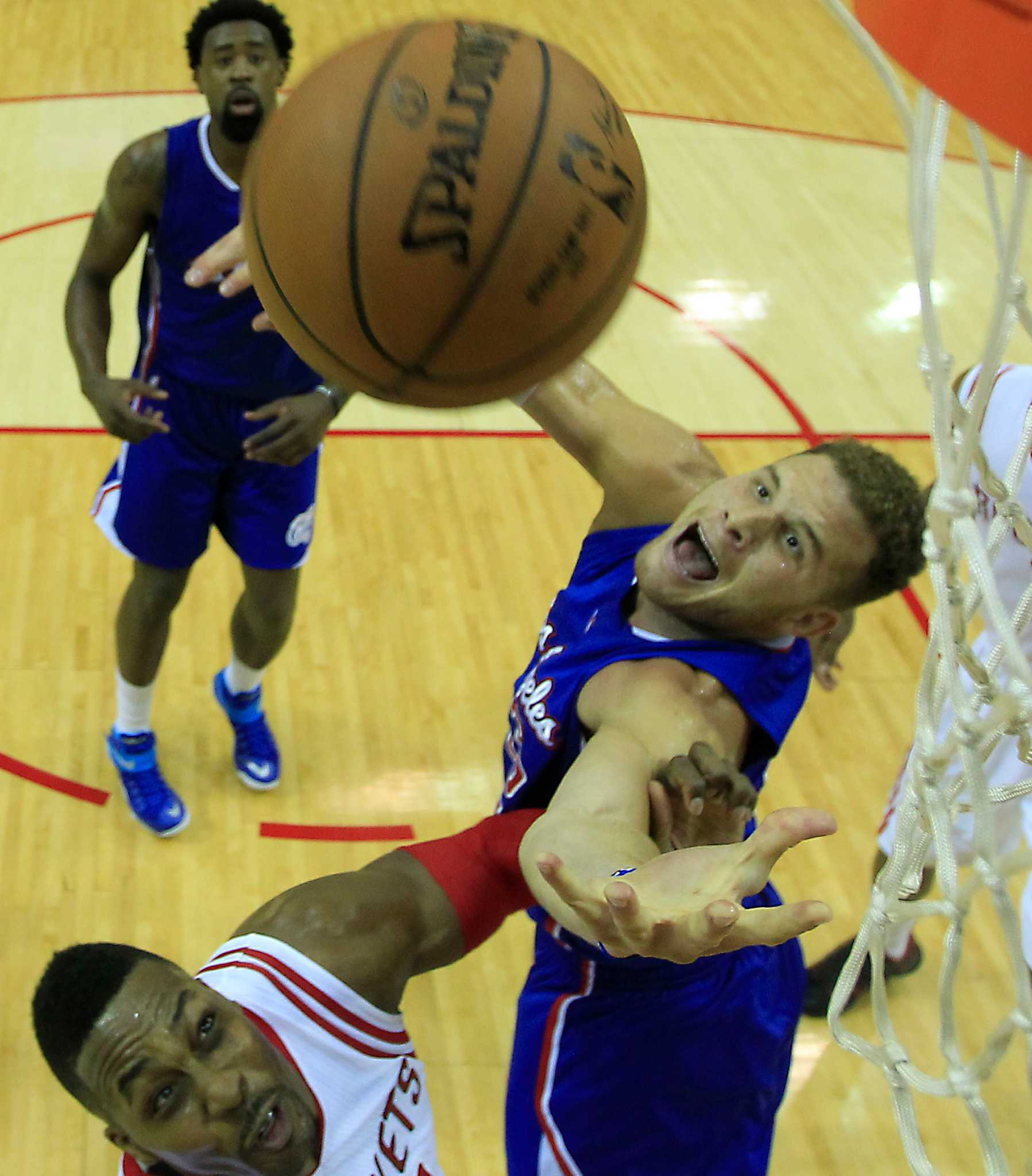 Rockets rally in Game 2 to even series with Clippers