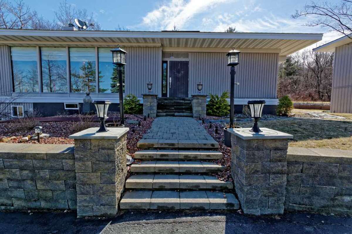 House of the Week Contemporary in East Berne