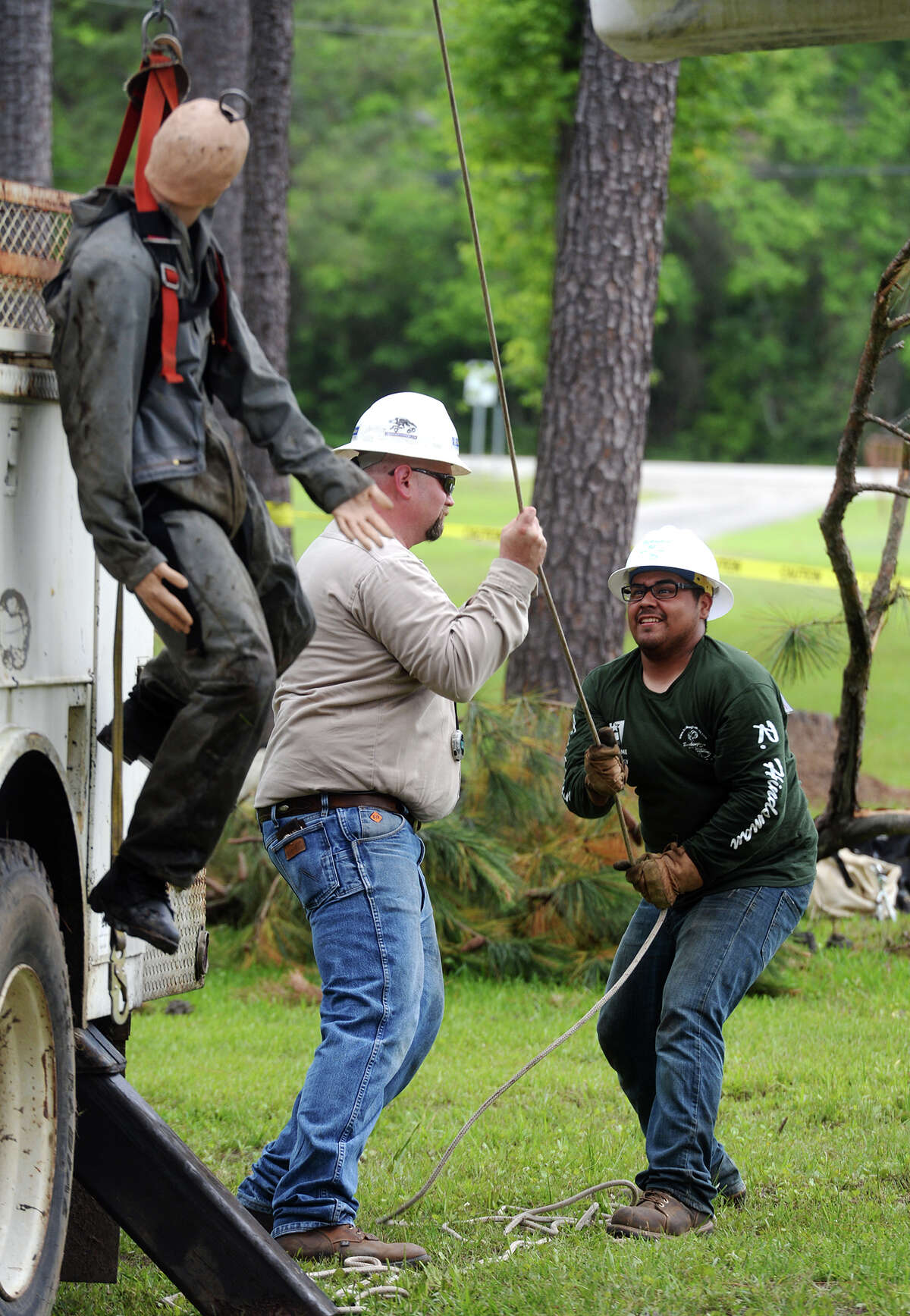 lit-linemen-hold-rodeo-in-silsbee