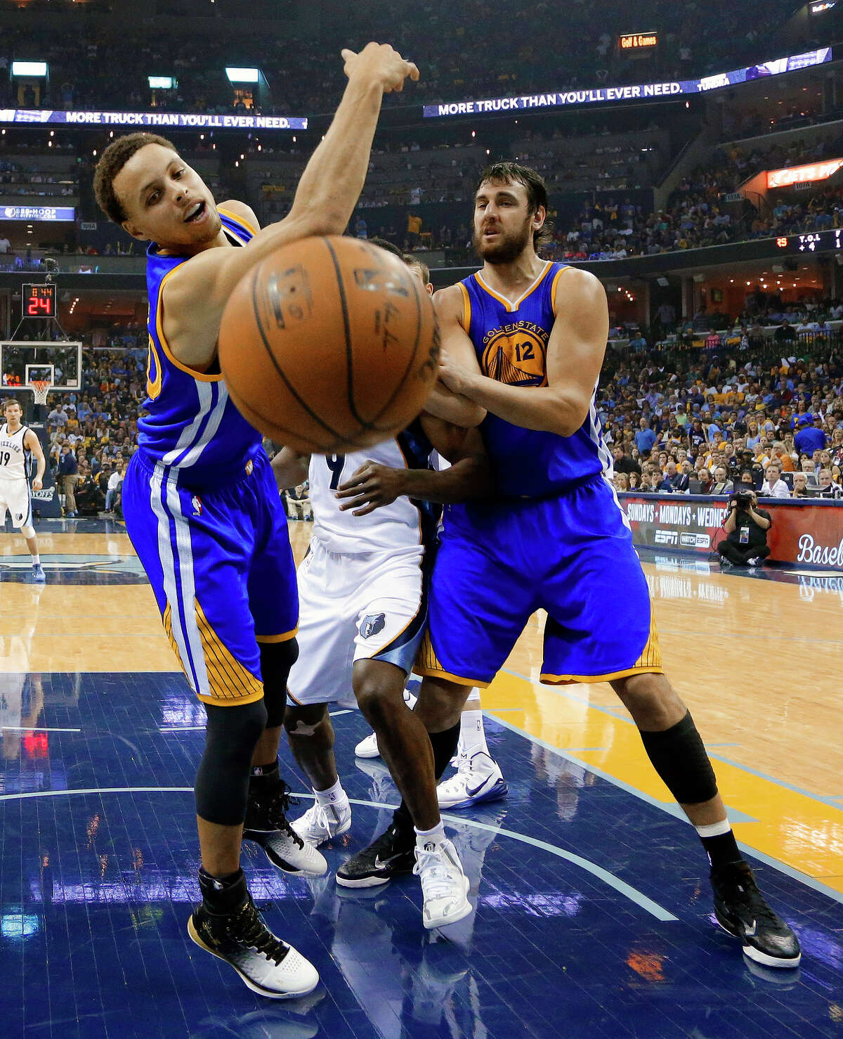 Stephen Curry, who scored 23 points, loses the ball out of bounds during the first half.