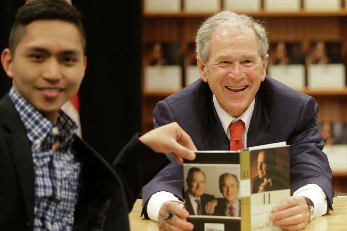 Houston Fans Turn Out For George W Bush Book Signing 2138