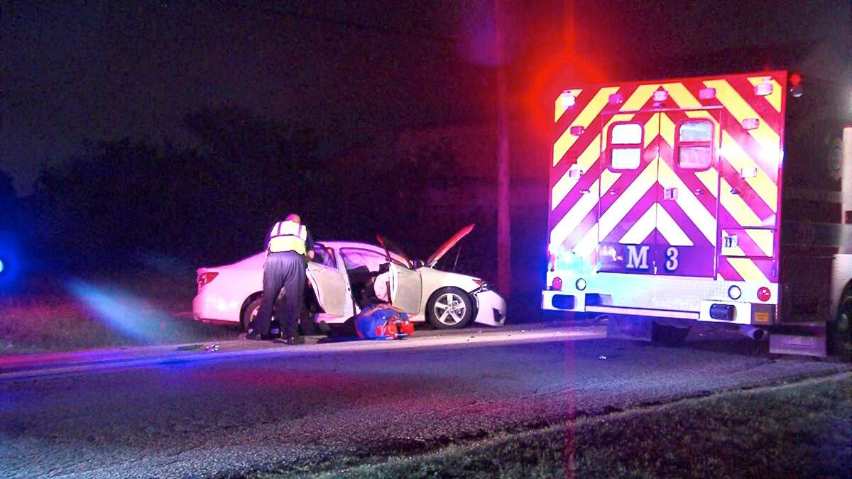 Four injured in headon crash in San Antonio area
