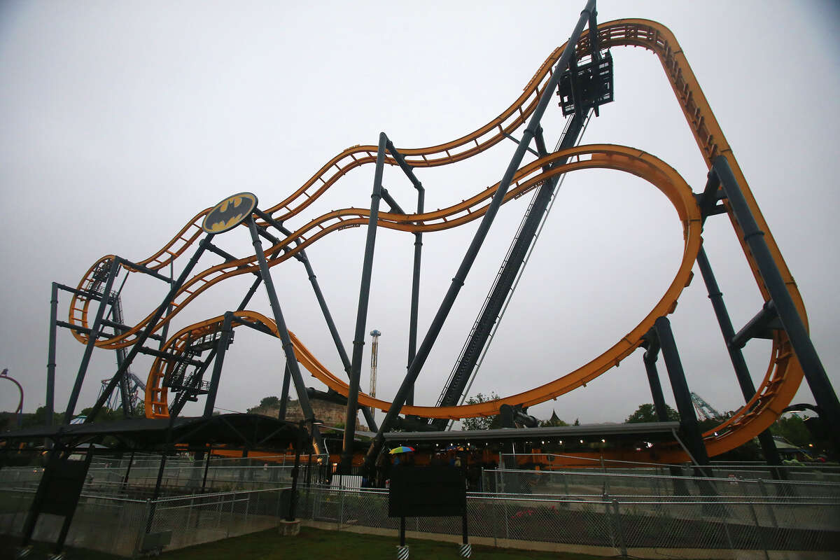 WanderBat's Scariest Roller Coasters In The U.S.