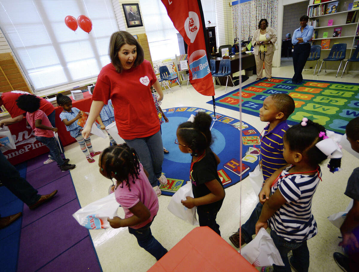 Tech, literacy get boost in Southeast Texas preK classes