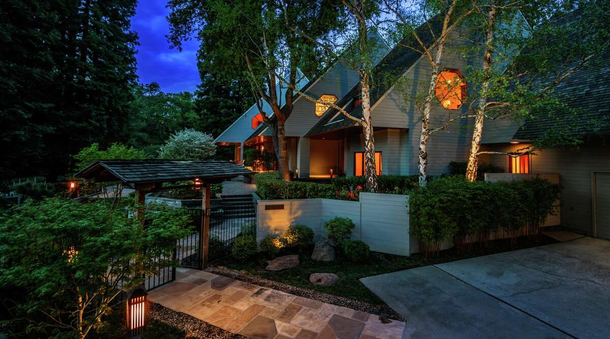Hot Property Orinda home hits market for first time in nearly 4 decades