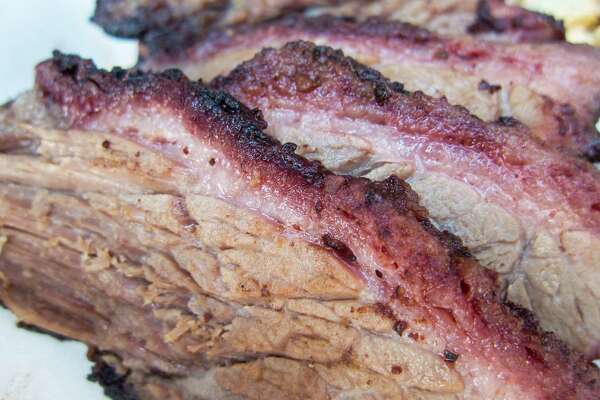 New trailer serves halal - meat that satisfies Muslim ...