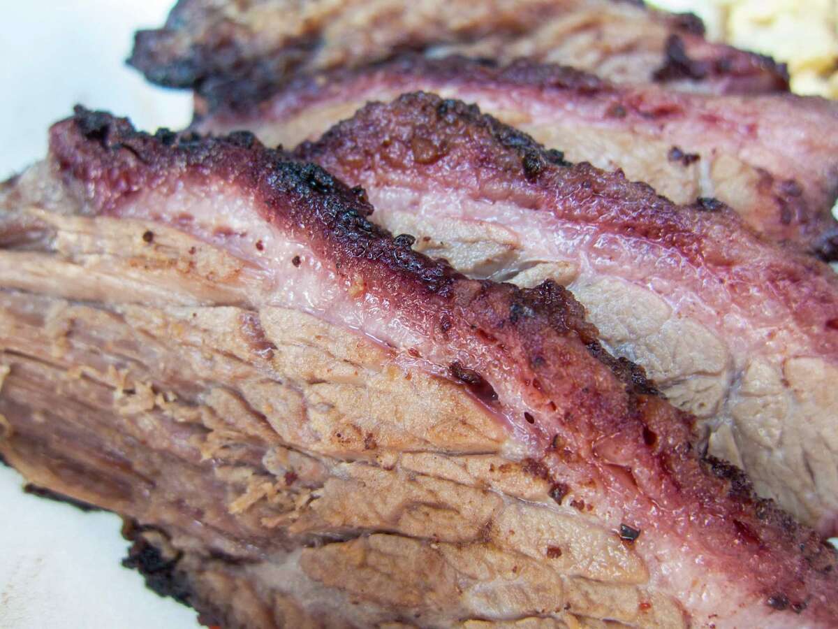 New trailer serves halal meat that satisfies Muslim standards