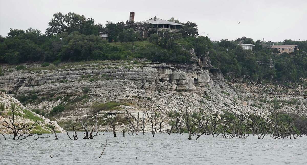 Drone footage shows completely full Medina Lake Texans have 'been looking forward to' seeing