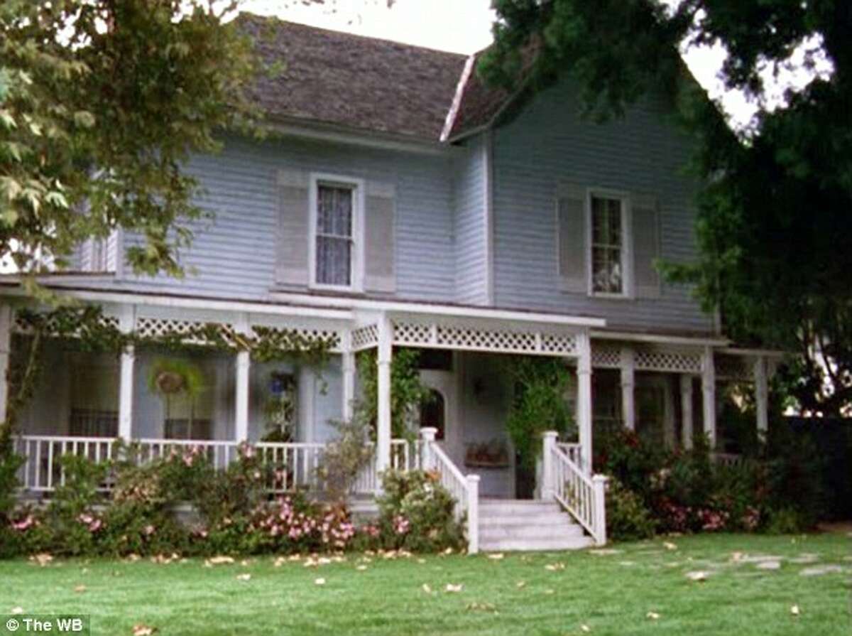 Live like: Lorelei and Rory Gilmore Lorelei and Rory's house (pictured here) is where many of the show's biggest moments happened. The charming blue house with a wrap-around porch was like a character itself. If you envied the Gilmore home, you're in luck; an almost-identical one is for sale right in the town that inspired Stars Hollow.