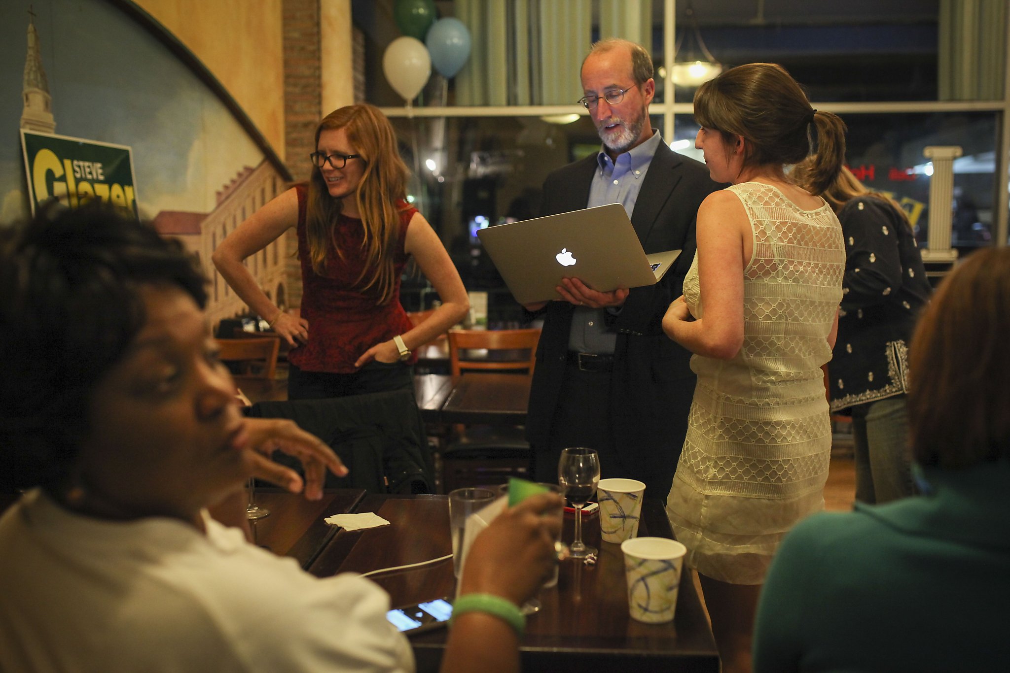Glazer wins easy victory over Bonilla in state Senate runoff