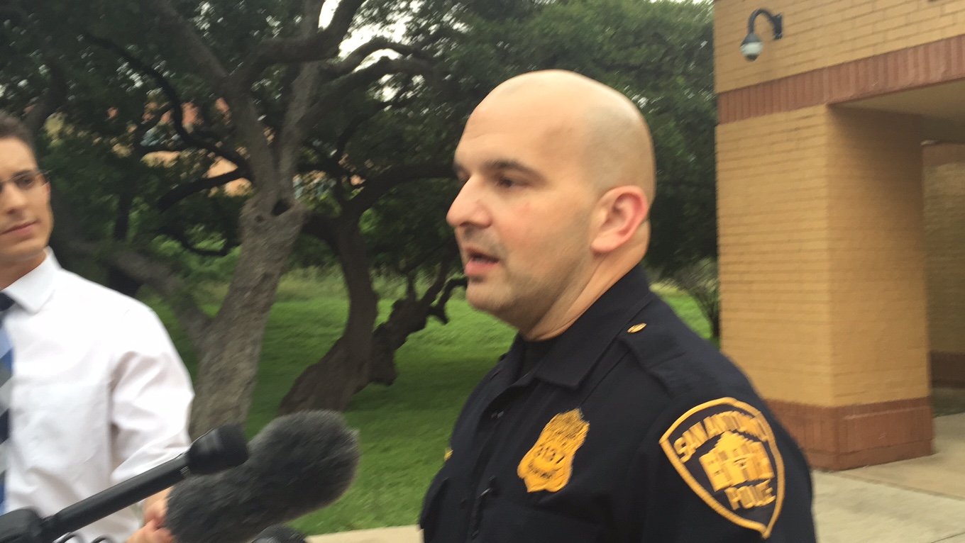 San Antonio police bust up theft ring, seize cash, highend merchandise