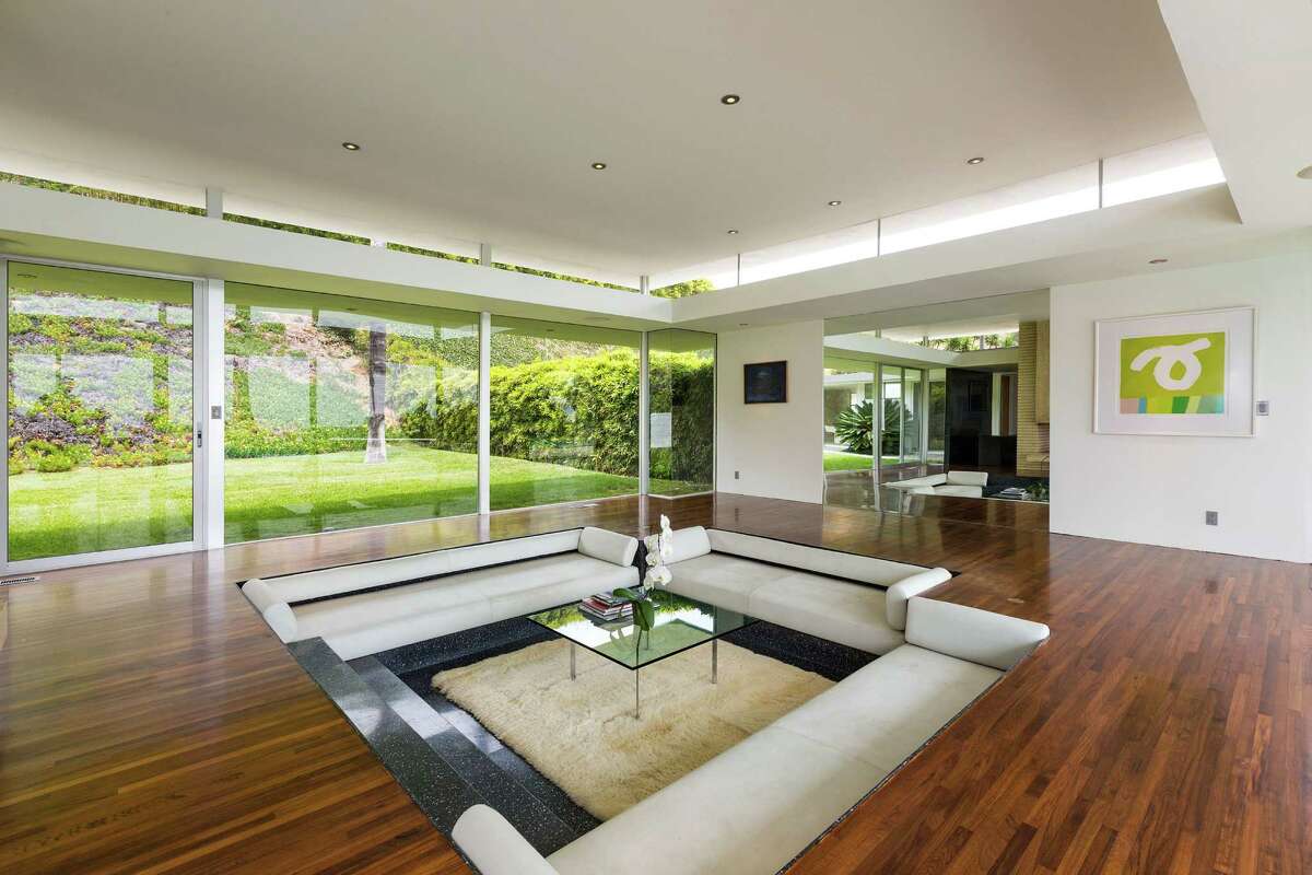 Howard Hughes' Beverly Hills home up for sale