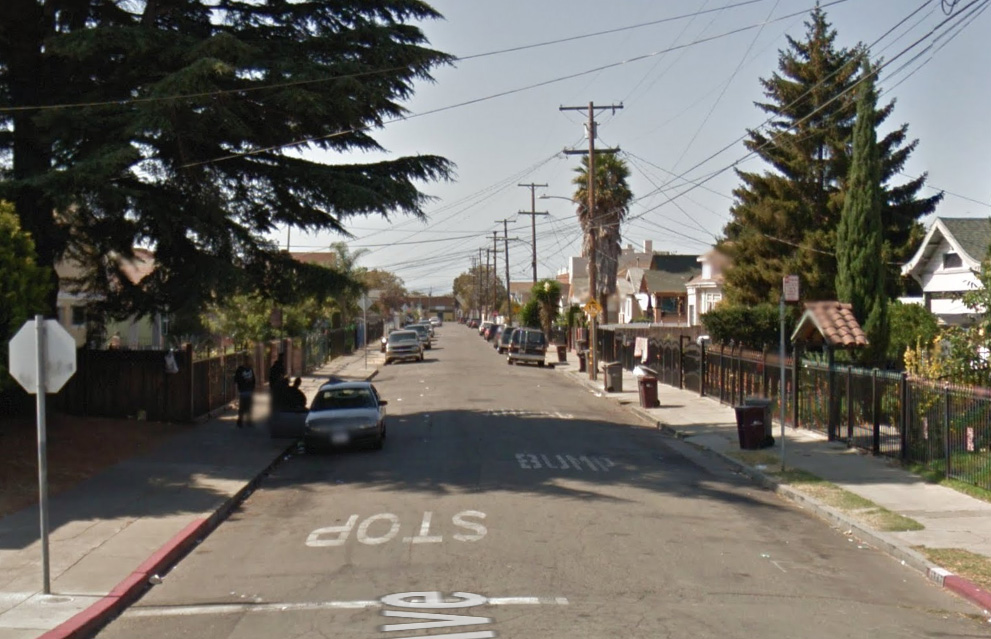 Couple die in East Oakland kitchen fire