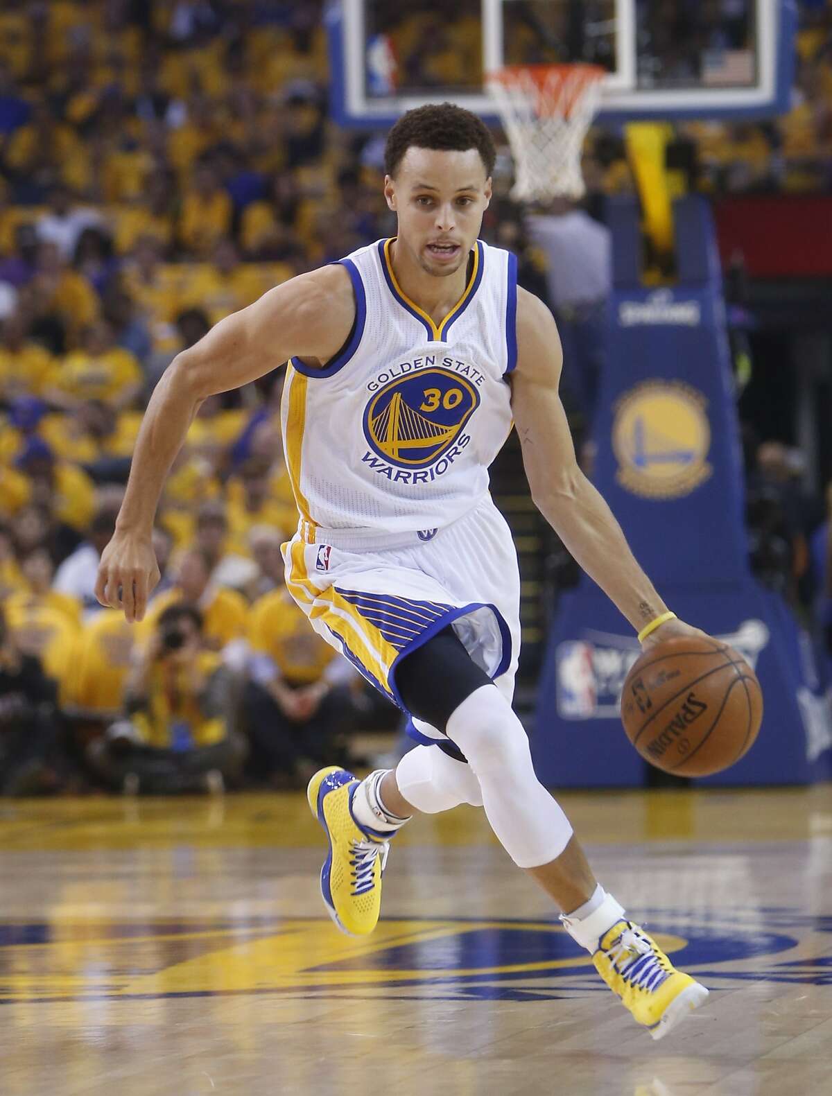 Splash Brothers’ defense helps Warriors hold off Rockets in Game 2