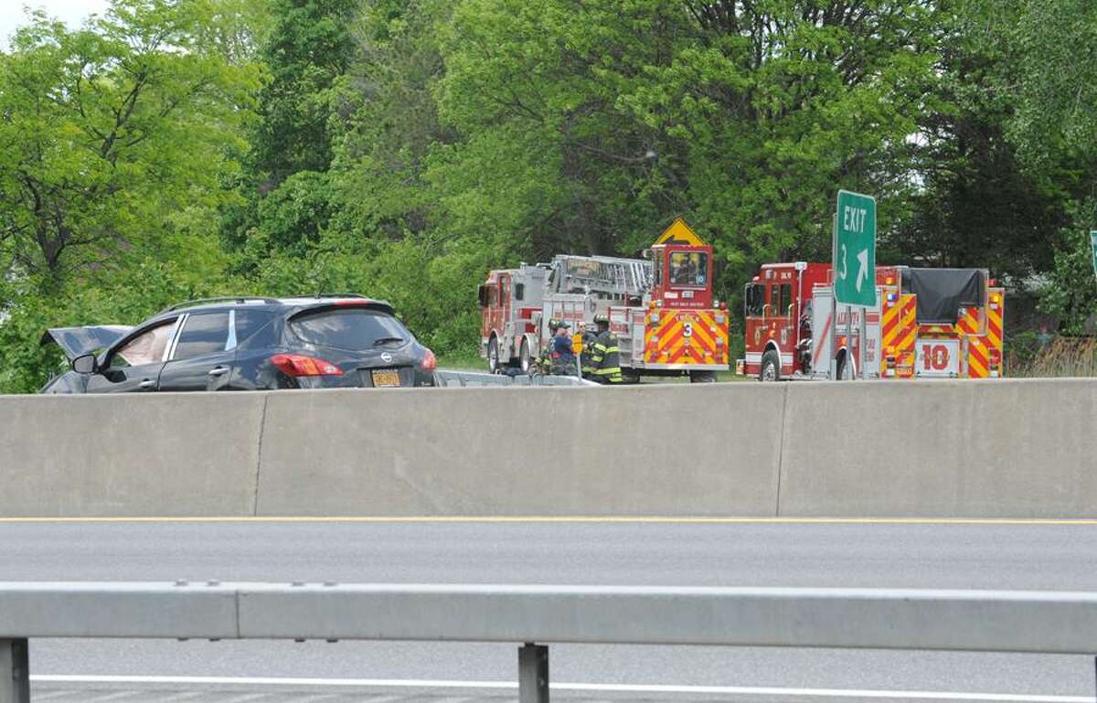 Schenectady man arrested after crash that closed I90 lanes