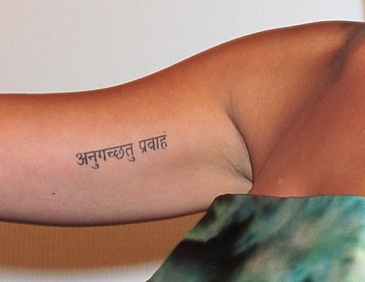 Ayesha name tattoo design❤️ #temporarytattoo #shorts #trending #latest  #nametattoo #tattooart - YouTube