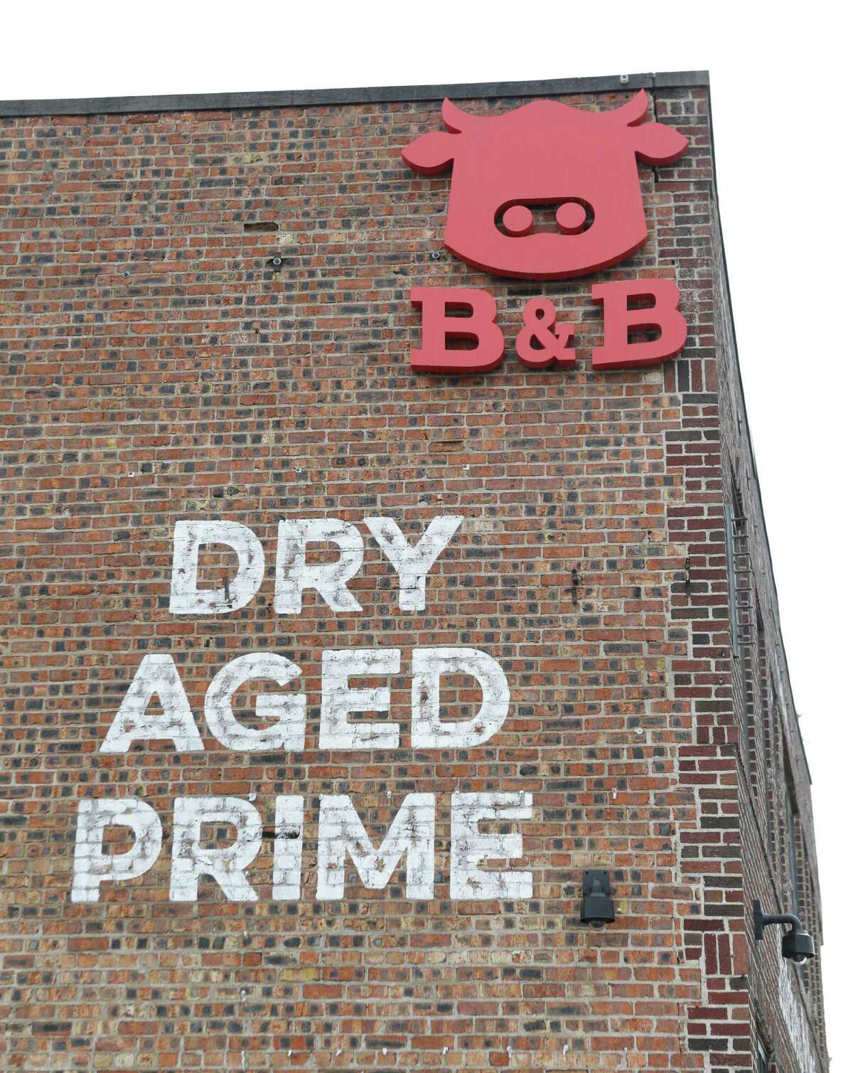 B&B Butchers & Restaurant Opens In Historic Dittman Bakery Building On ...