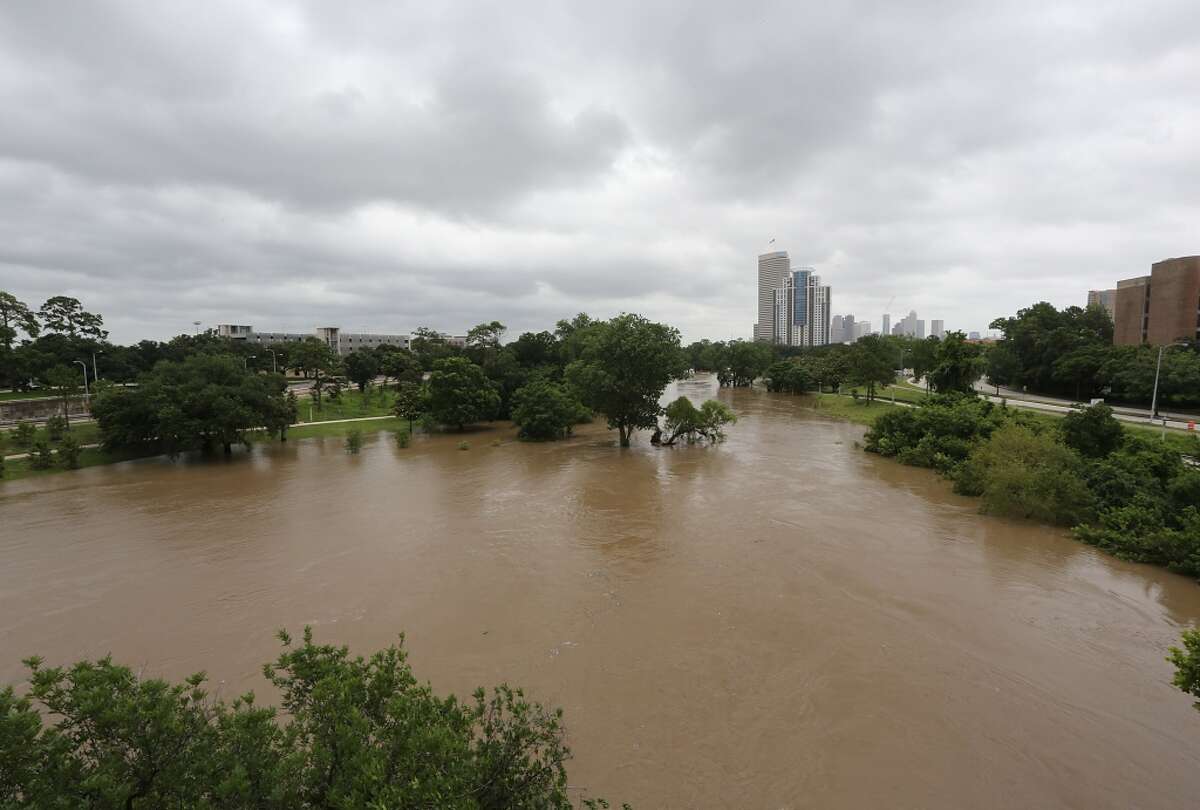 10-000-cars-damaged-by-texas-floods-could-be-deceptively-resold-groups