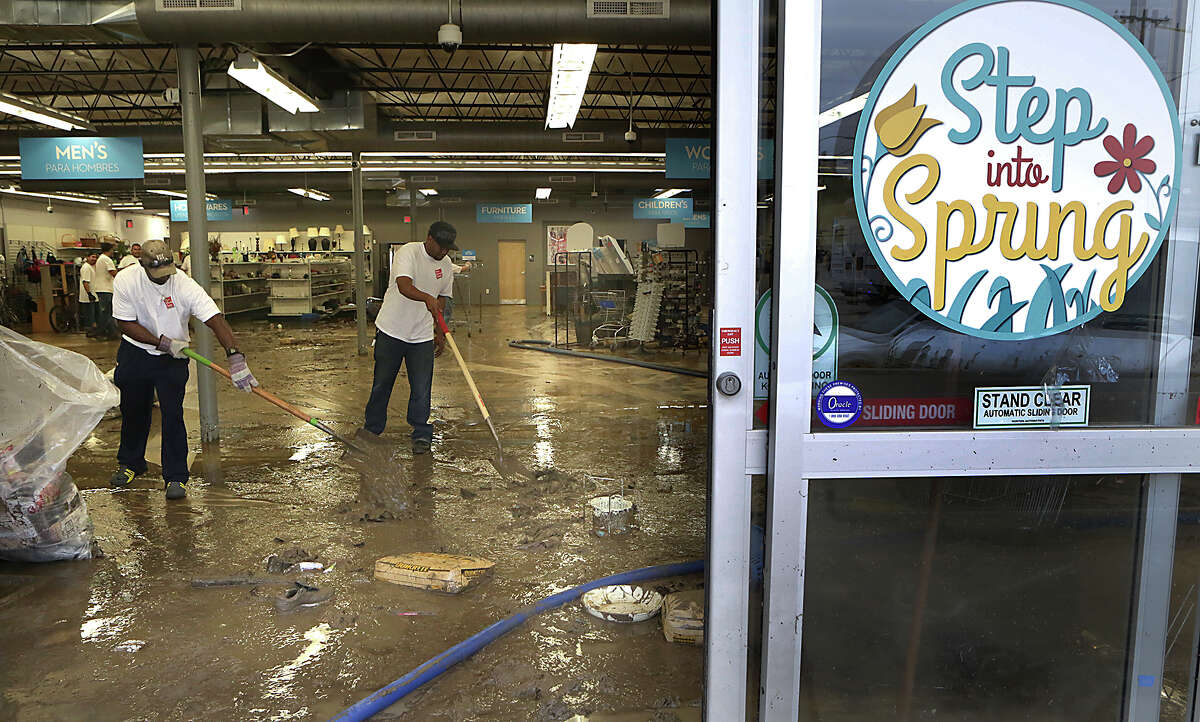 Flooding death toll rises