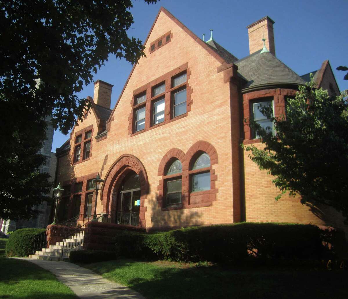 New Milford plans study to modernize, renovate library