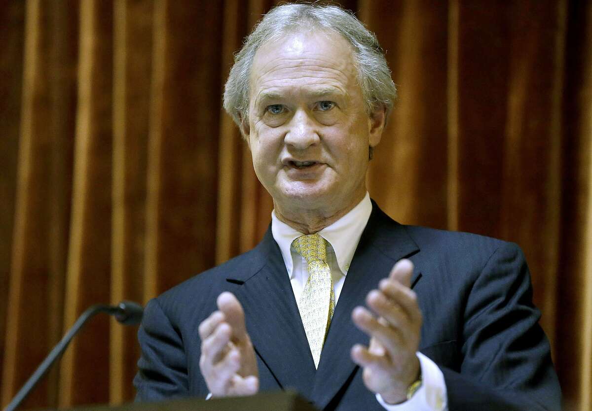 Lincoln Chafee supporters had the fewest grammatical errors in comments posted on presidential candidate Facebook pages. Donald Trump supporters had the most.