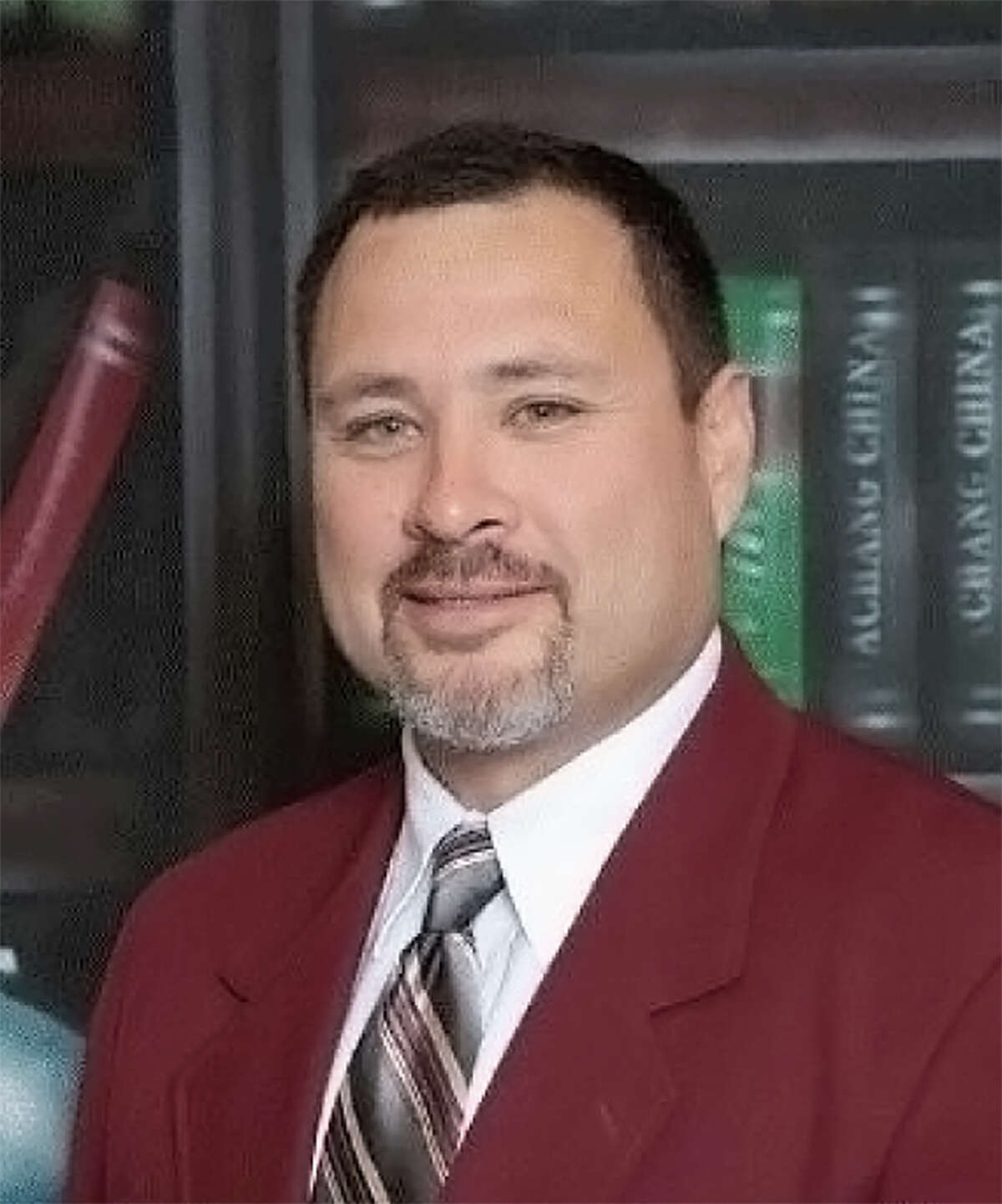 South Texas school security officer accused of sending nude photos to