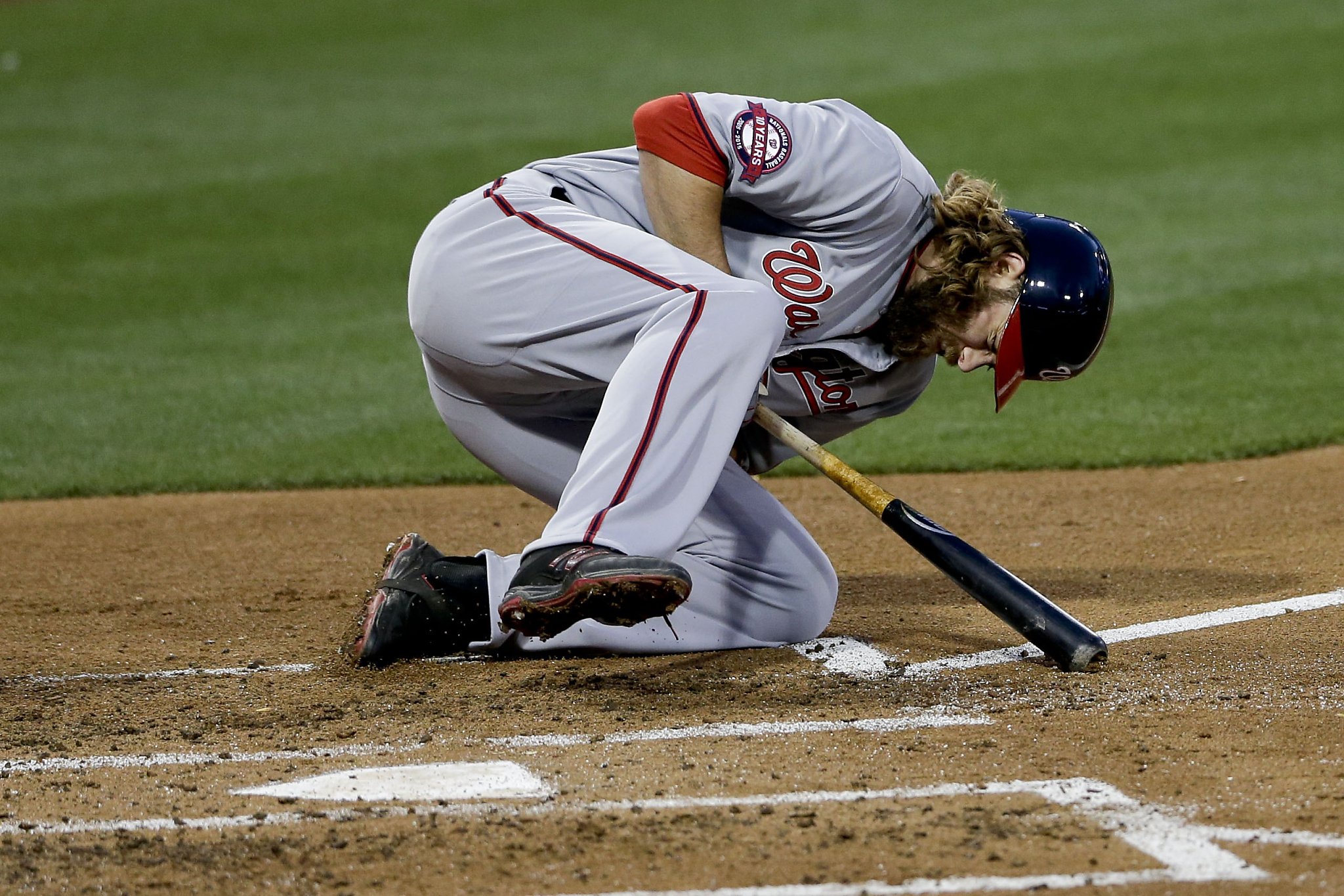 Jayson Werth out a while with broken wrist