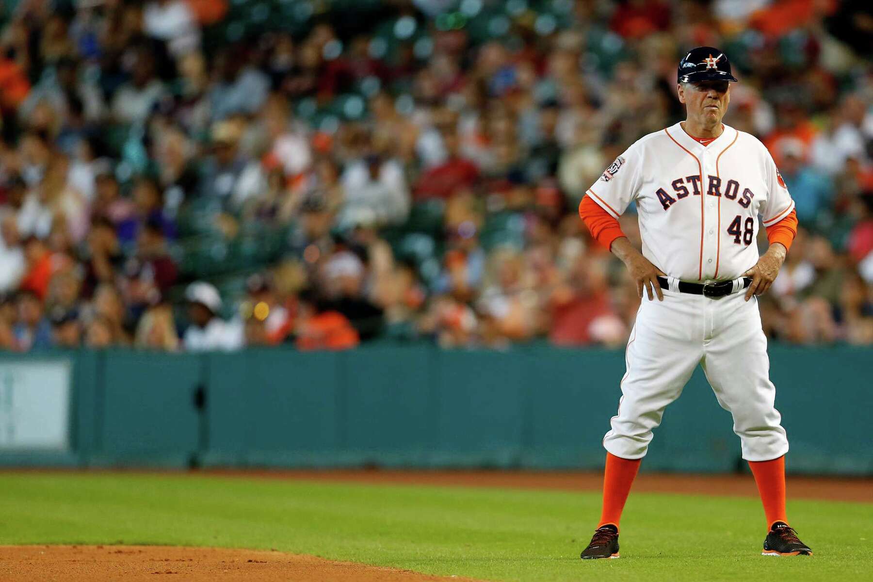 former-first-base-coach-rich-dauer-to-throw-out-first-pitch-in-astros-home-opener-vs-orioles