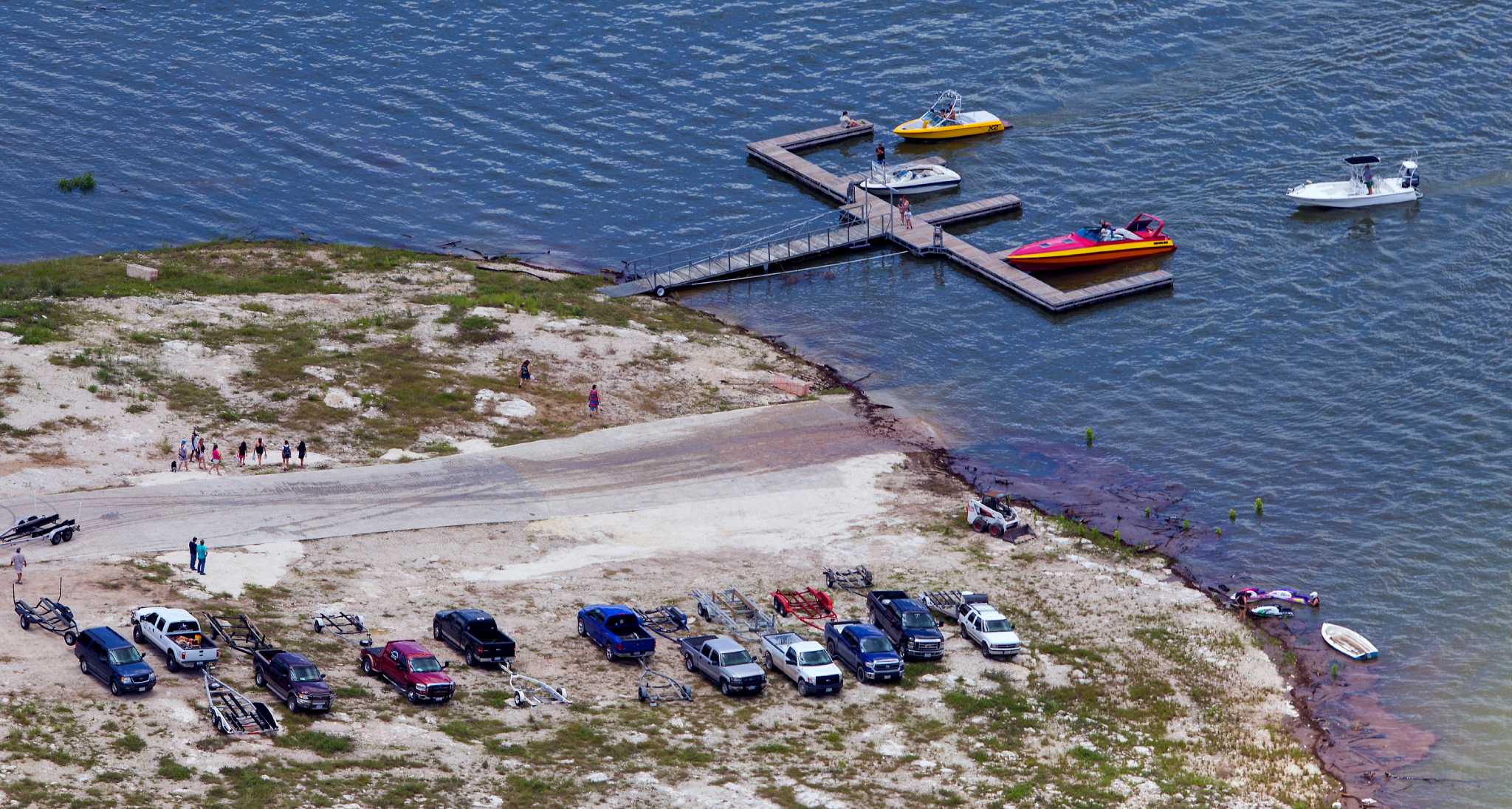 Medina Lake water to soon flow to farmers again